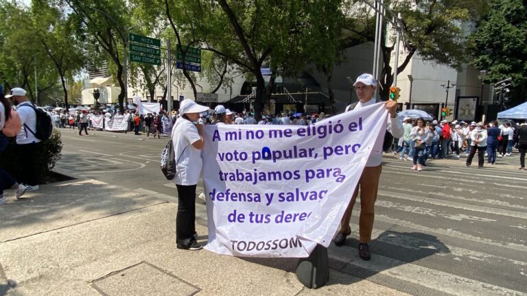 manifestacion-de-trabajadores-del-Poder-Judicial-carlos-cordero-24-octubre