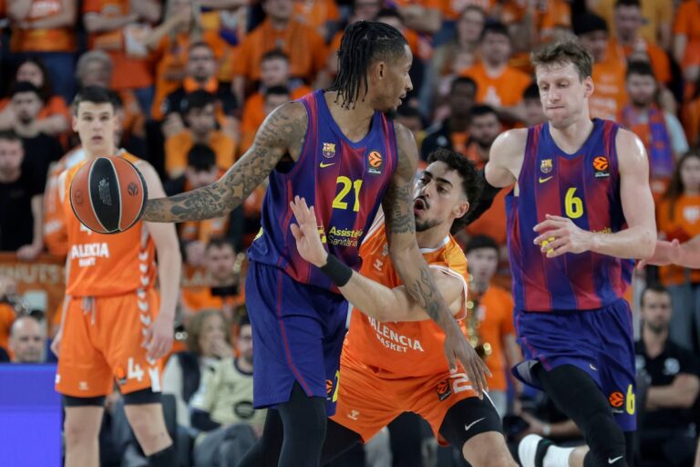 0bdc313cf98e4bc3b1b35e85e55e1280