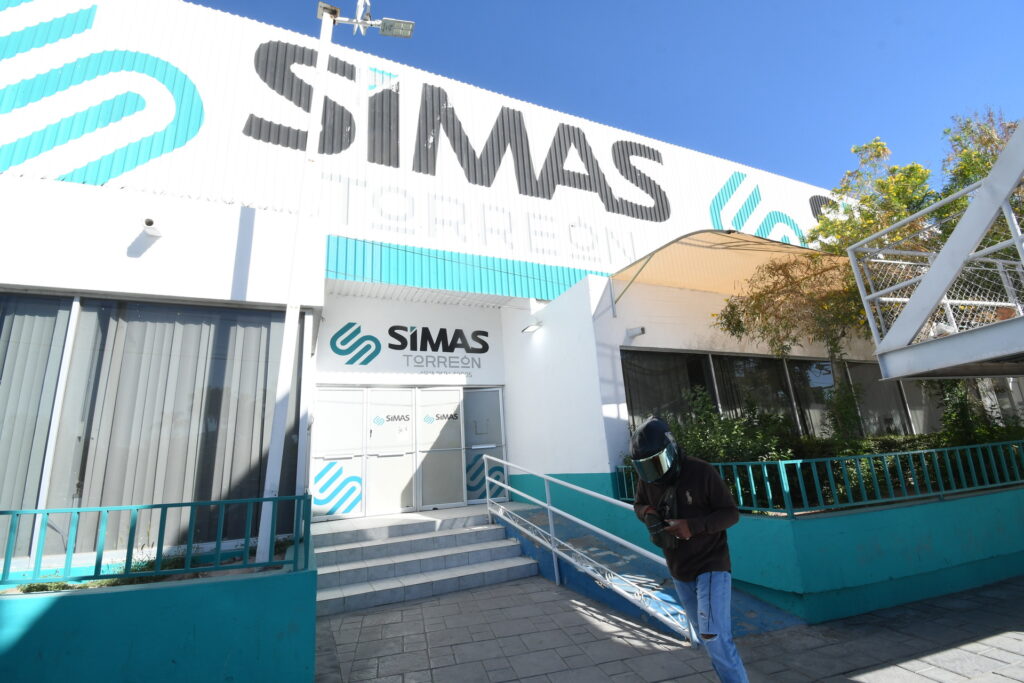 4e01895fd04942a3abaf708363163312