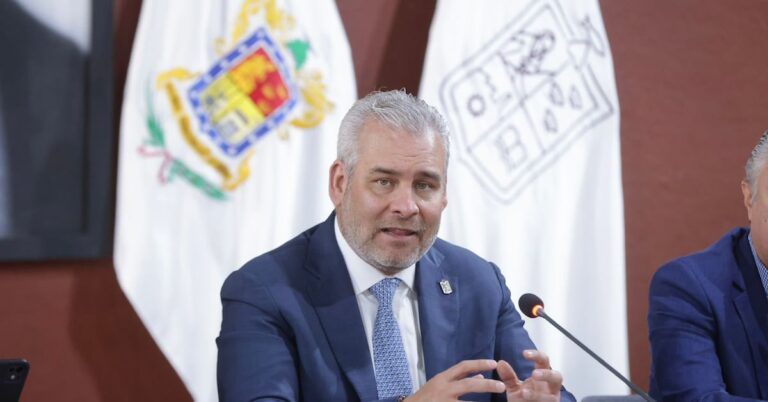 55b64fdefacd448a9d1492371c0fad90