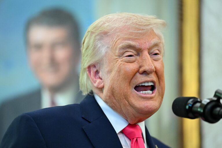 Sen. Markwayne Mullin sworn in as new DHS chief at the White House