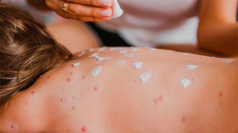 d128ae22207a4dd698c345f7d26a1c55