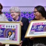 eecc916e82b24b6ba8efbed33ab378e4