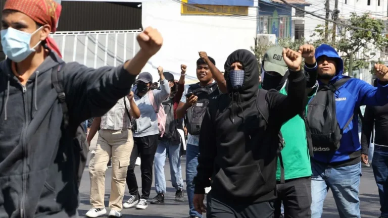 f80c531e95ba44beb5c971f47c23aa7f