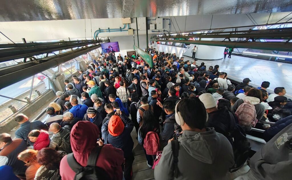 08fd0e1a1fee410bb7014baa53822e90