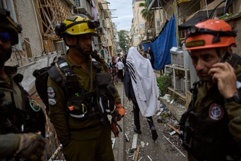 358a3cd99f344050bbcd93957c0de93e