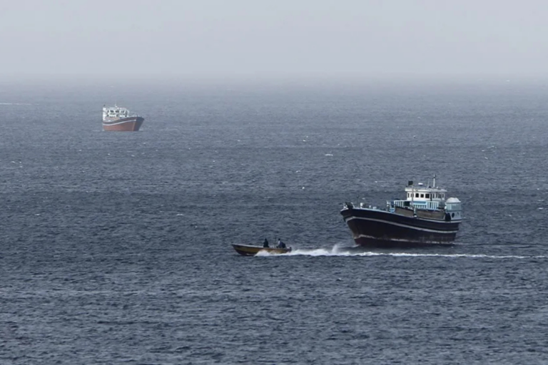 5b9608585fb349118e2b3ac3dd04e093