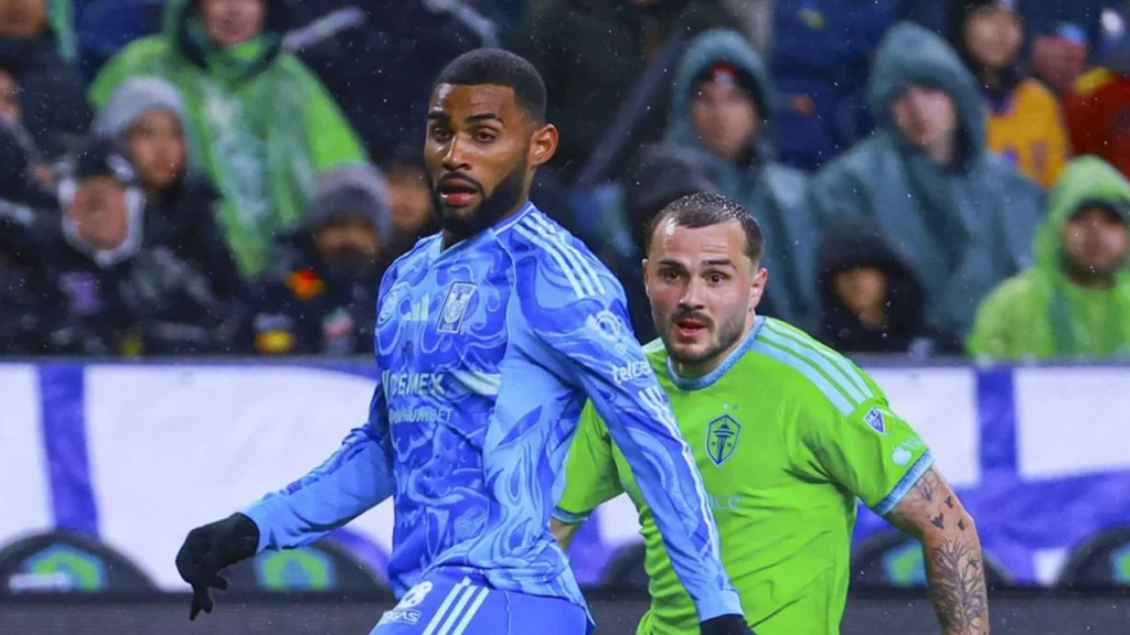 6dcb3914d18449edb61bcb25bcc6c301