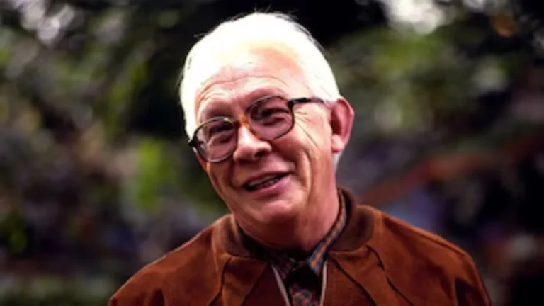 76f295ece70c429d8f8ba352da91eca4