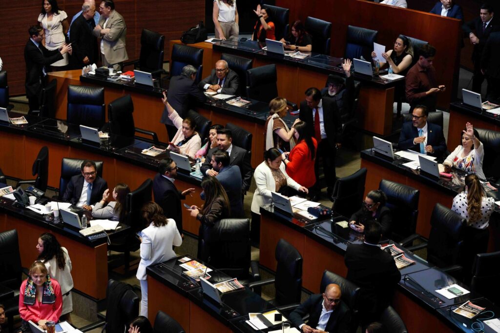 8475d48243074102a8bed02ea51f372a