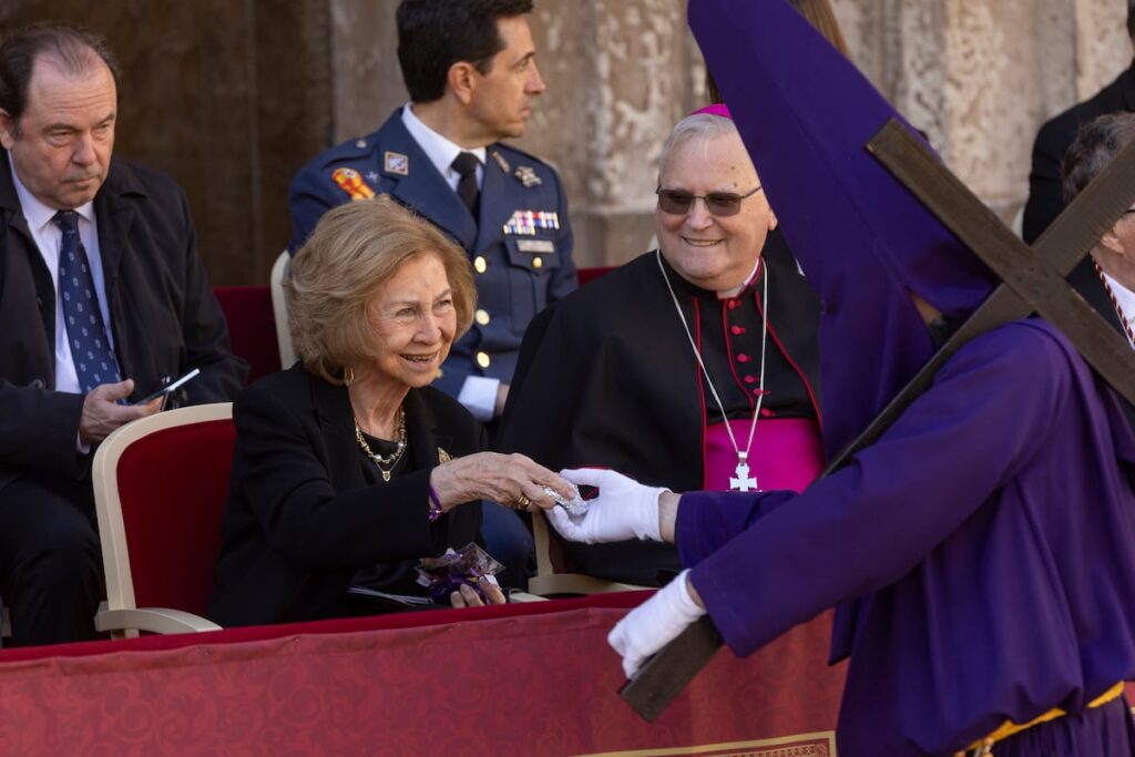 97d5ce3c6730459891ad2d495810ef1a