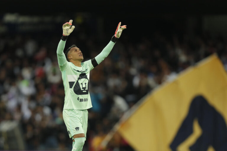 El costarricense Keylor Navas renueva contrato con Pumas hasta 2027