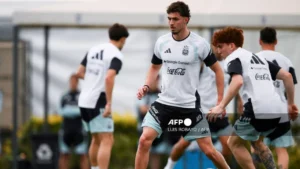 a3b3813f4ad240bb9113253765ed3ea7