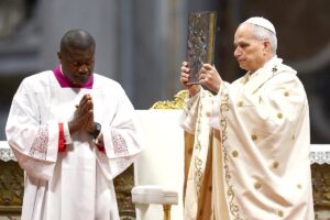 ddef5a385684475e91733af6ed87f666